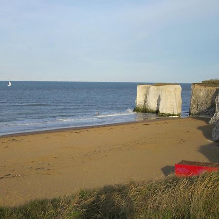 Bella, Two Bedroom Apartment Close To The Beach Margate Eksteriør bilde